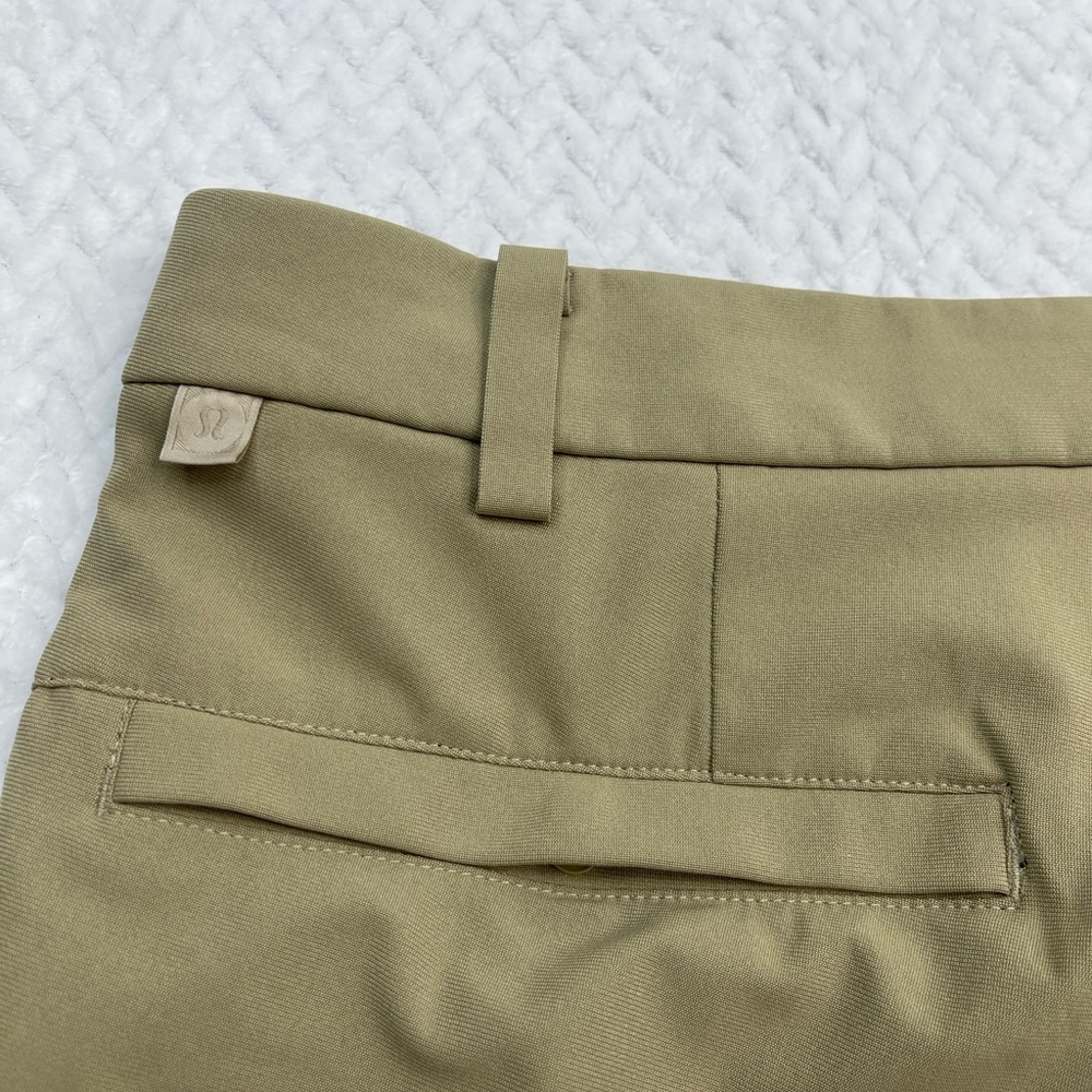 Lululemon Commission Pants Mens Beige/Khaki Relaxed Athletic  Size 32x32‎ - Picture 8 of 9